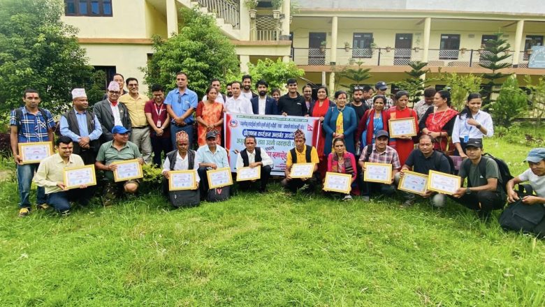 मुसिकोटले उत्कृष्ट अगुवा कृषक,उद्यमी व्यावसायीलाई सम्मान गर्यो
